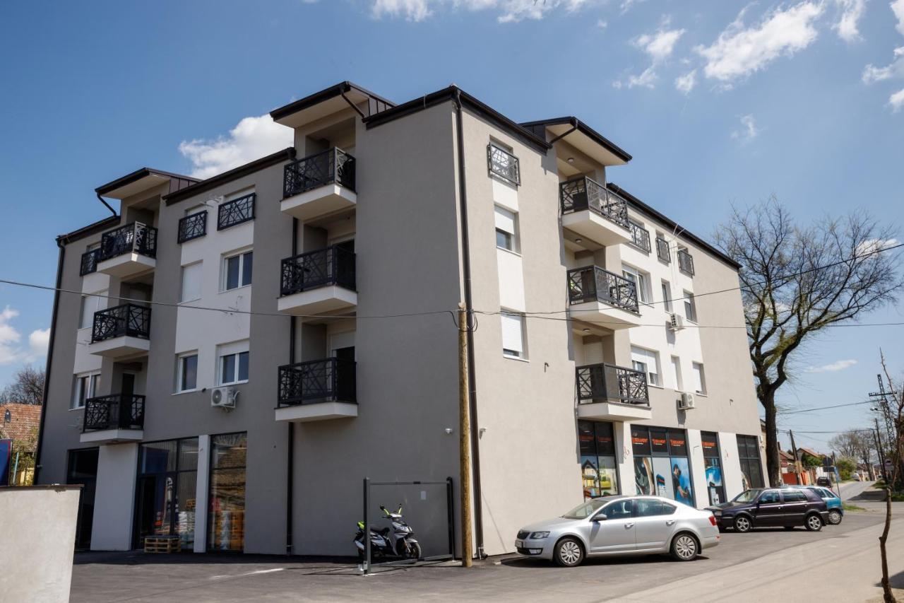 Ferienwohnung Apartman Miluro Subotica Exterior foto