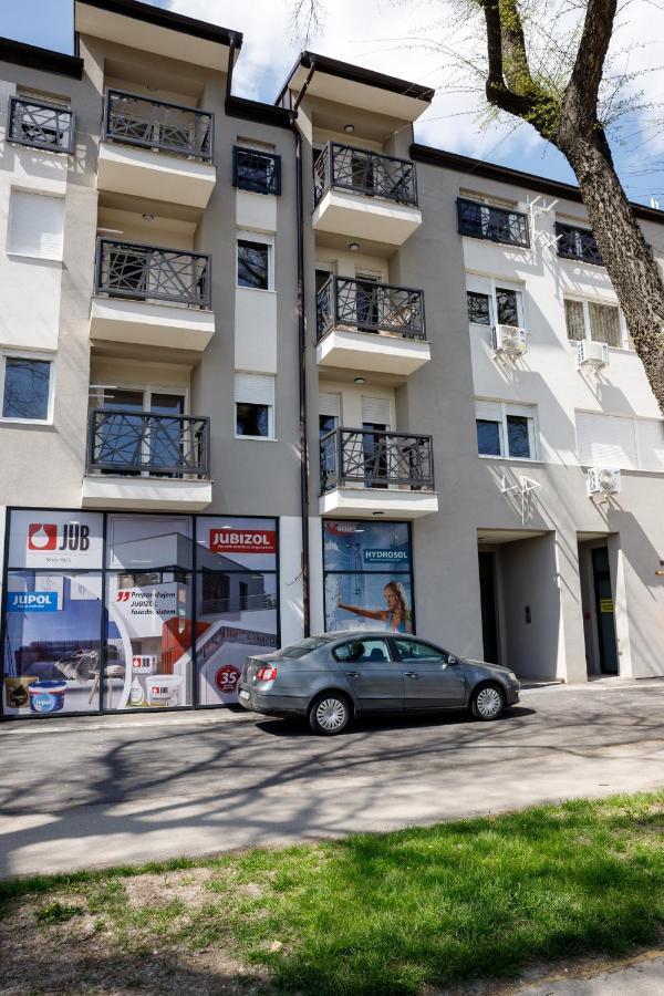 Ferienwohnung Apartman Miluro Subotica Exterior foto